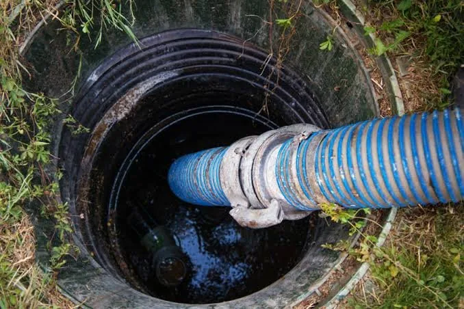 Septic tank pumping hose