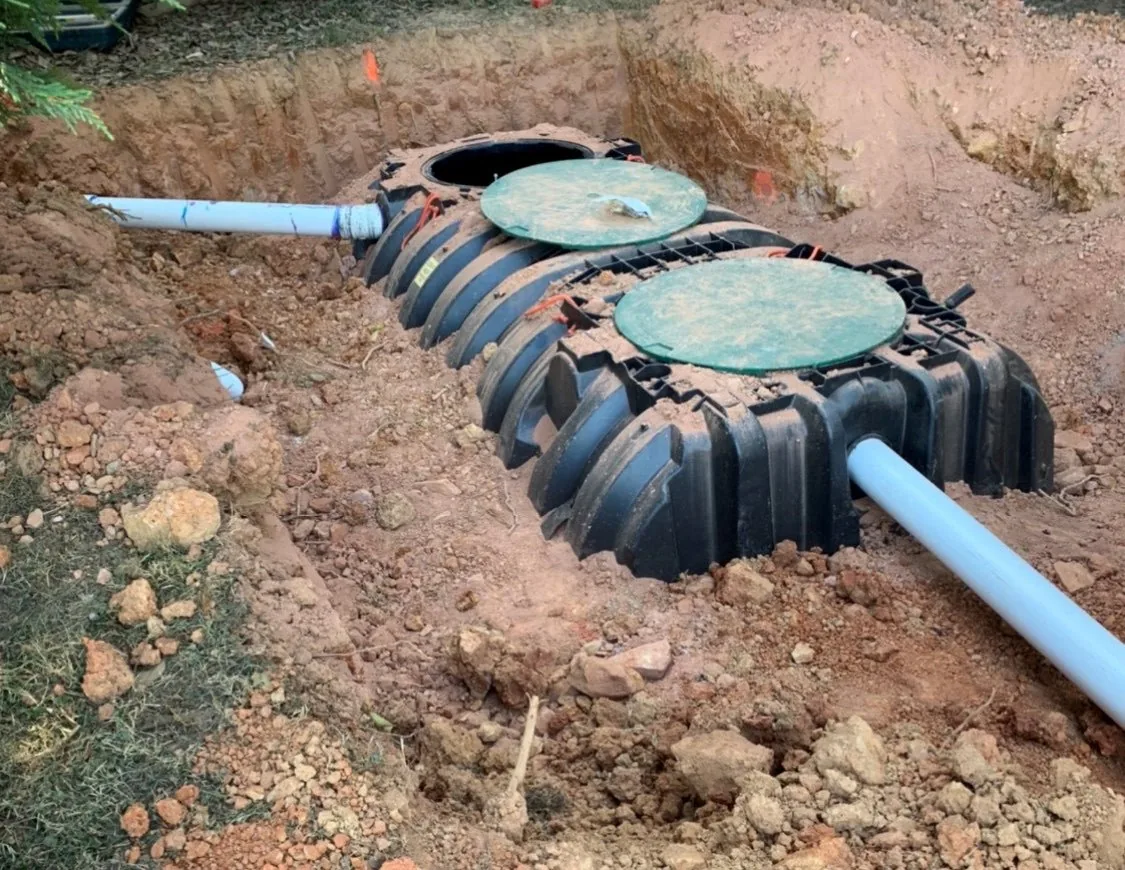 Septic tank repair service